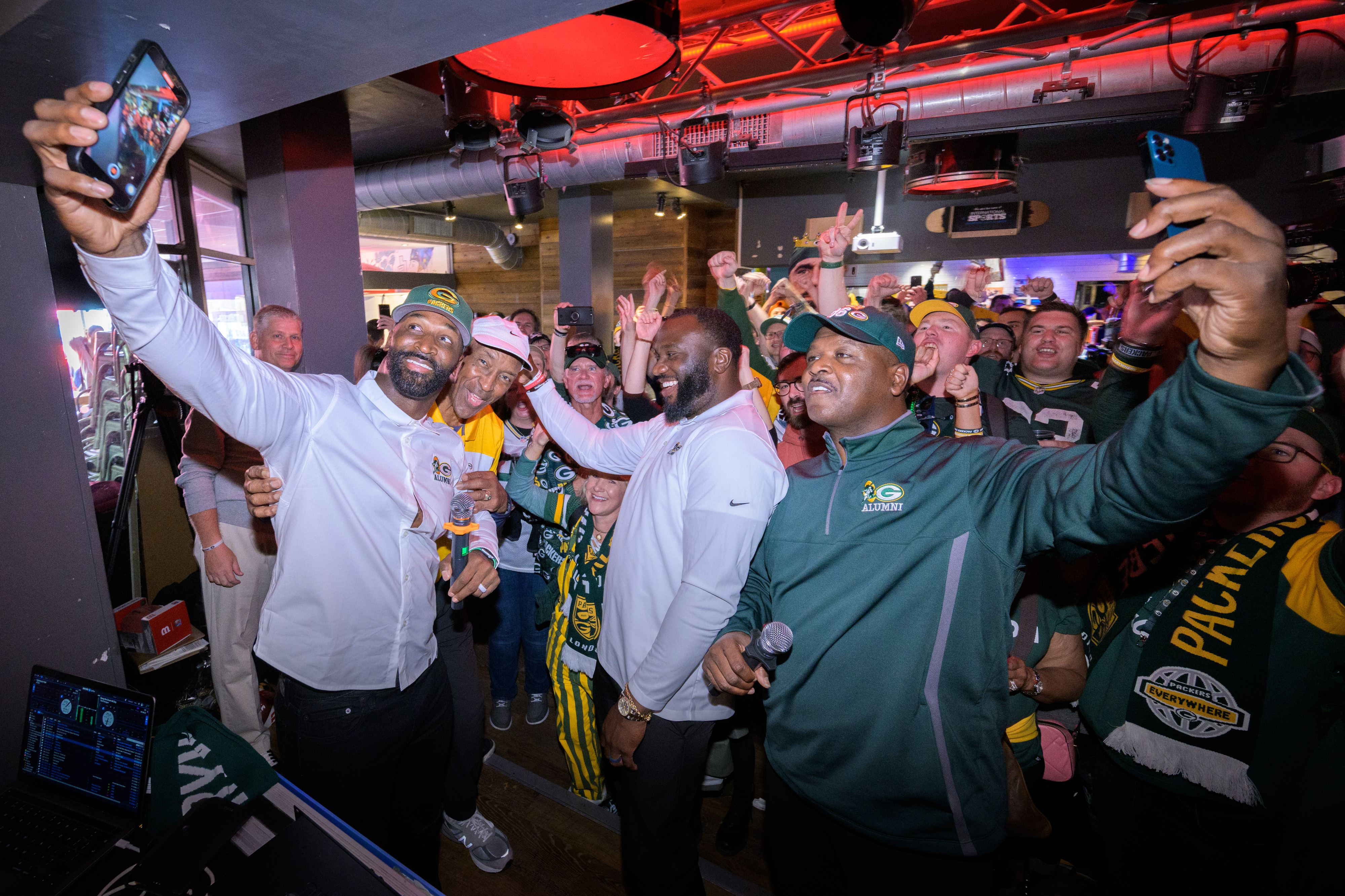 Packers Everywhere hosts pep rally in San Francisco